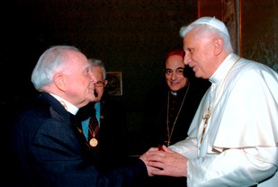 With Pope Benedict XVI, at the audience to the Pontifical Academy of Sciences