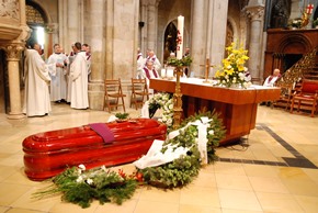 Father Jaki’s coffin in front of the altar