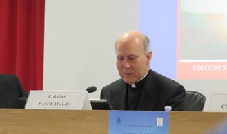 Fr Rafael Pascual in his introductory speech detailed the long and important collaboration between the Athenaeum and Fr Stanley Jaki.